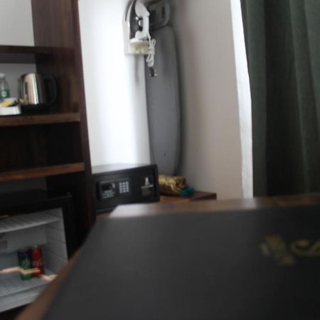 Serapi Hotel Kuching Eksteriør bilde