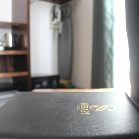 Serapi Hotel Kuching Eksteriør bilde