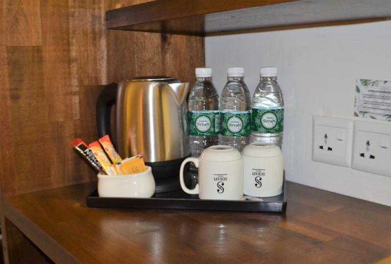 Serapi Hotel Kuching Eksteriør bilde