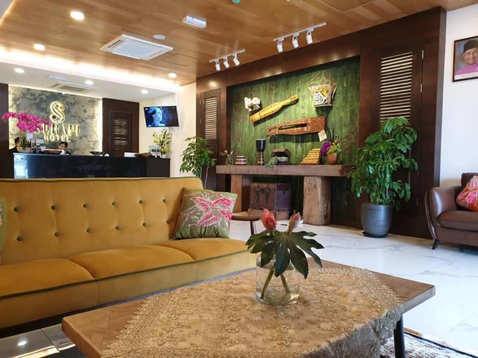 Serapi Hotel Kuching Eksteriør bilde