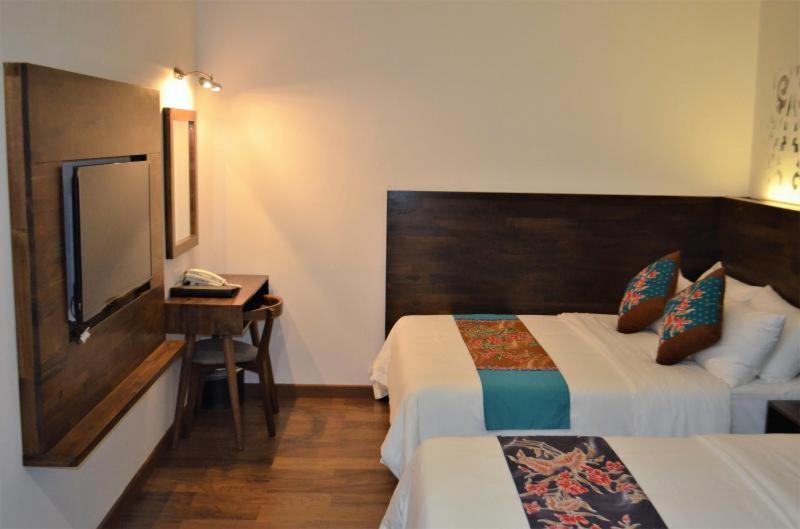 Serapi Hotel Kuching Eksteriør bilde