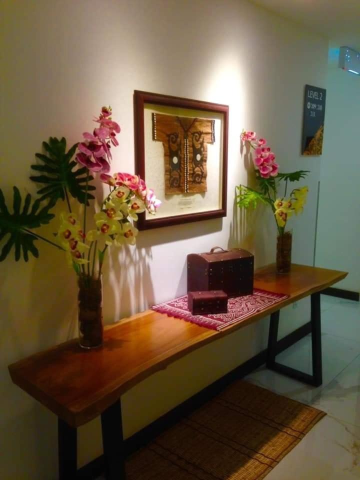 Serapi Hotel Kuching Eksteriør bilde